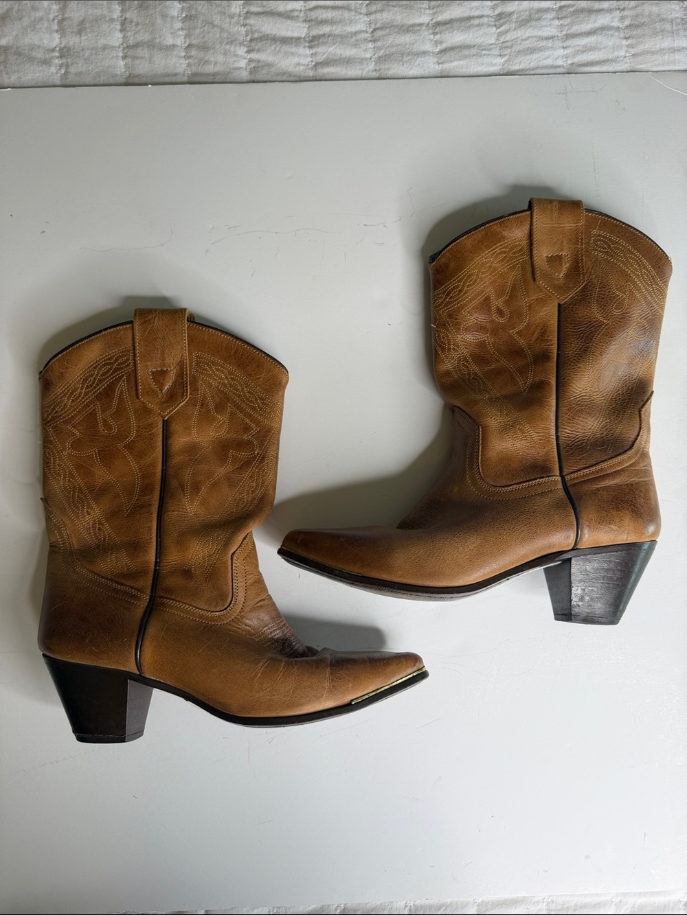 Oak Tree Farm Women's Tan Leather Western Cowboy Boots Size 8